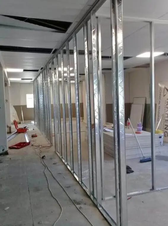 5 Mountains Projects |  Carpentry, Partitions, Bulkhead, Kitchen, Cupboards, Wardrobes Interior & Exterior, Painting, Wallpaper