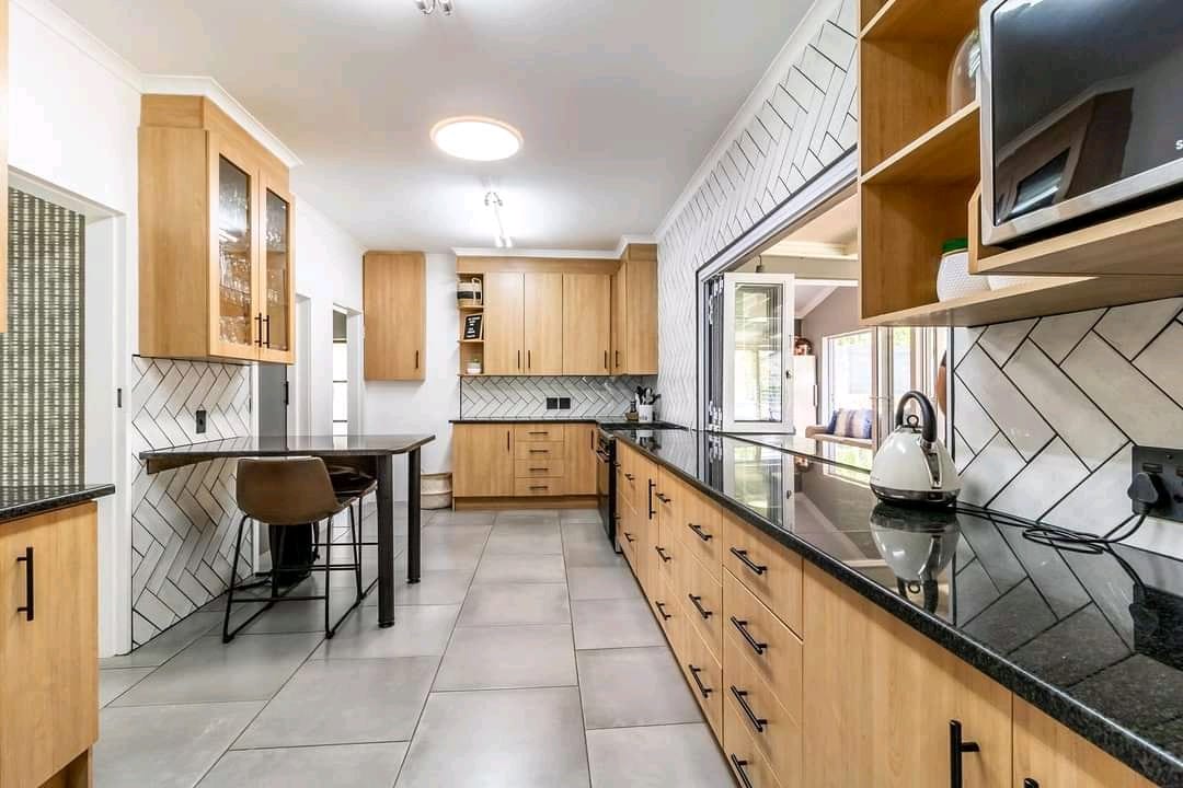 5 Mountains Projects |  Carpentry, Partitions, Bulkhead, Kitchen, Cupboards, Wardrobes Interior & Exterior, Painting, Wallpaper