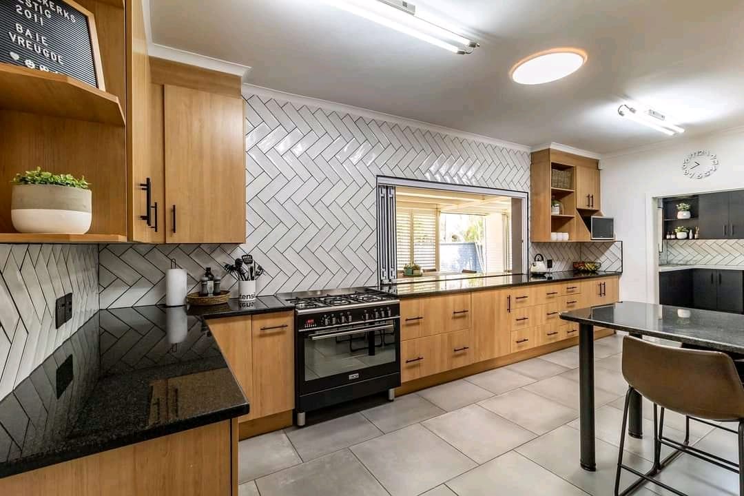 5 Mountains Projects |  Carpentry, Partitions, Bulkhead, Kitchen, Cupboards, Wardrobes Interior & Exterior, Painting, Wallpaper
